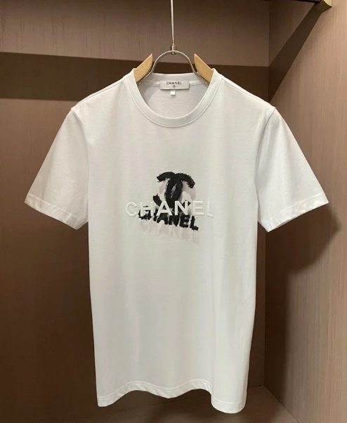 Chanel White Cotton T-Shirt with Black CC Logo Embroidery