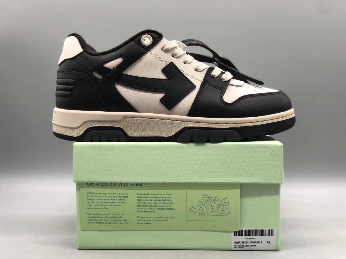 Off-White Arrow Low-Top Sneaker Black-Ivory Leather