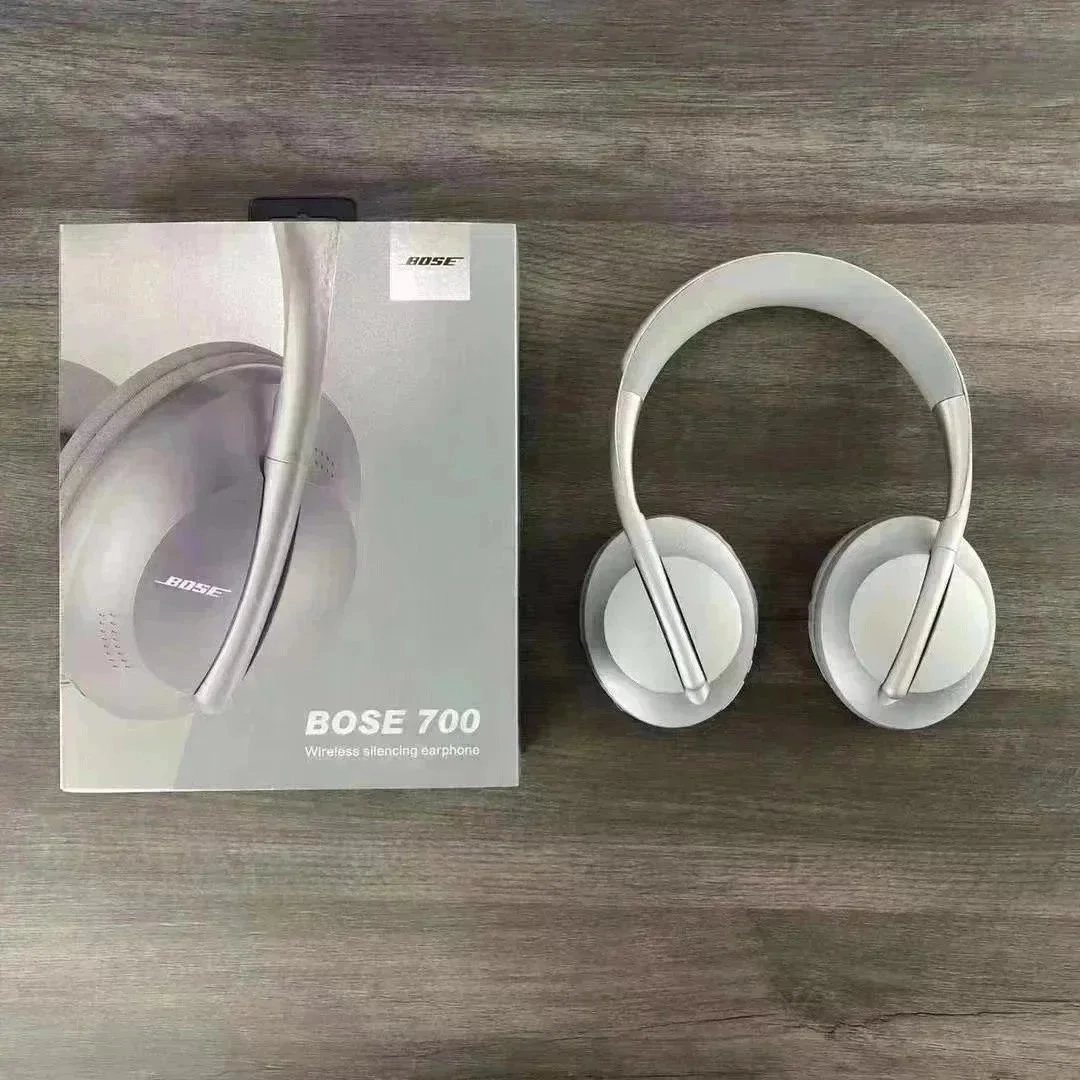 Bose 700 Wireless Noise-Cancelling Headphones Silver