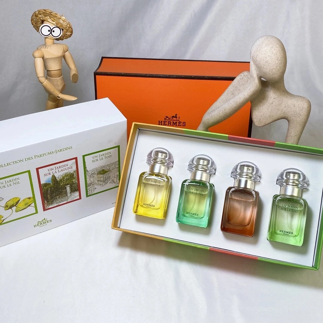 Herm&egrave;s Un Jardin Collection Mini Perfume Set - 4 Fragrances