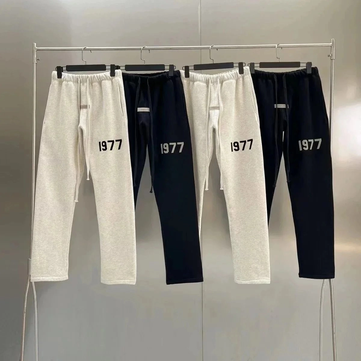 1977 Logo Embroidered Drawstring Sweatpants - Gray and Black