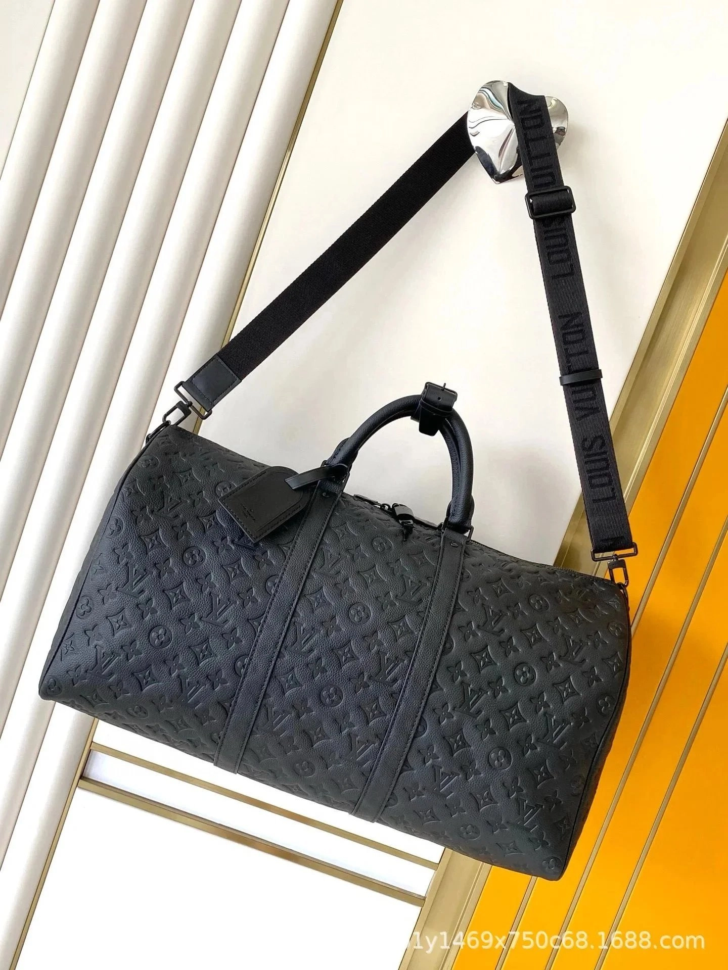 Louis Vuitton Keepall Bandouliere 50 Monogram Empreinte Black