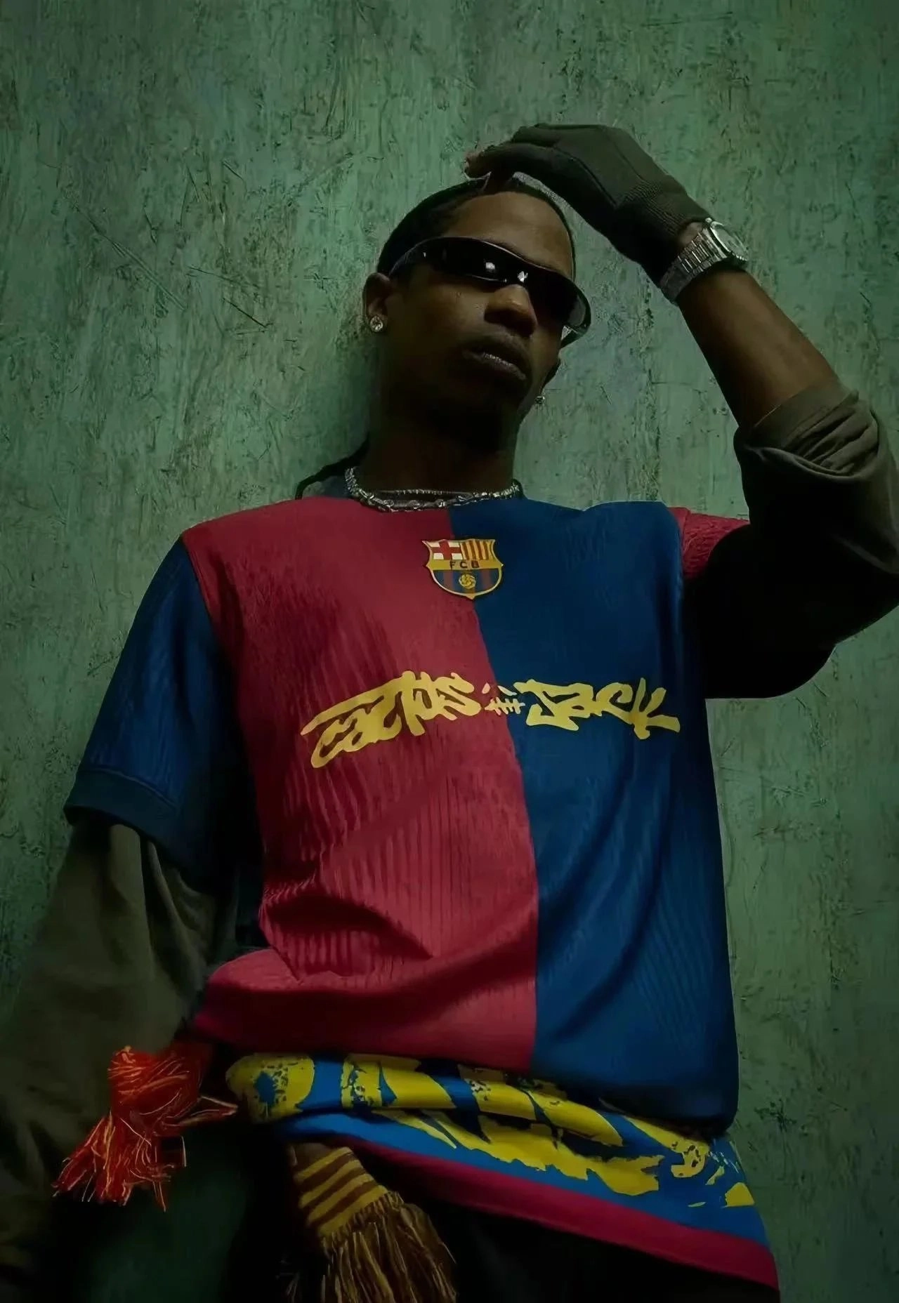FC Barcelona x Cactus Jack Split-Color Jersey with Gold Script