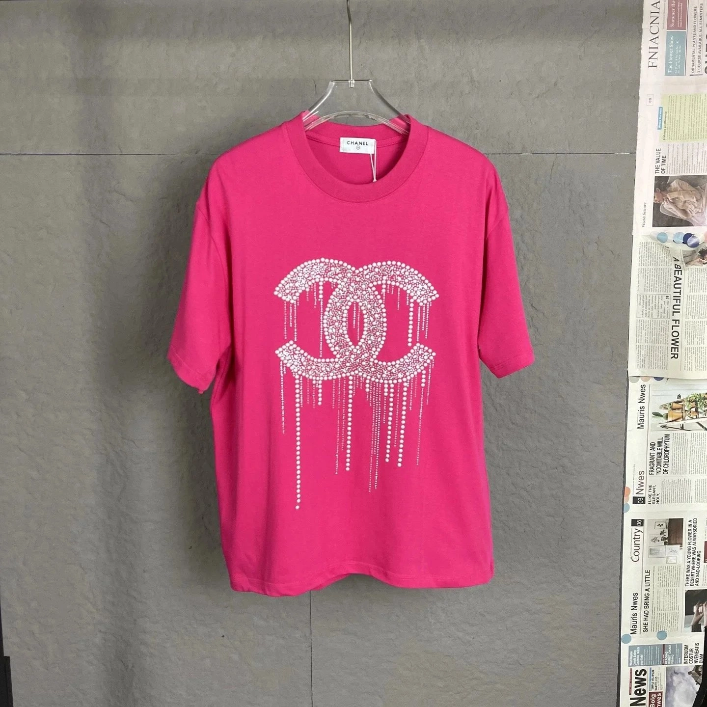 Chanel Pearl-Embellished CC Logo Pink T-Shirt