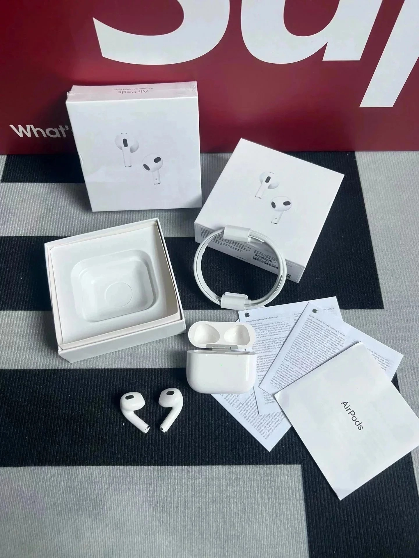 Apple AirPods Pro with MagSafe Charging Case - White