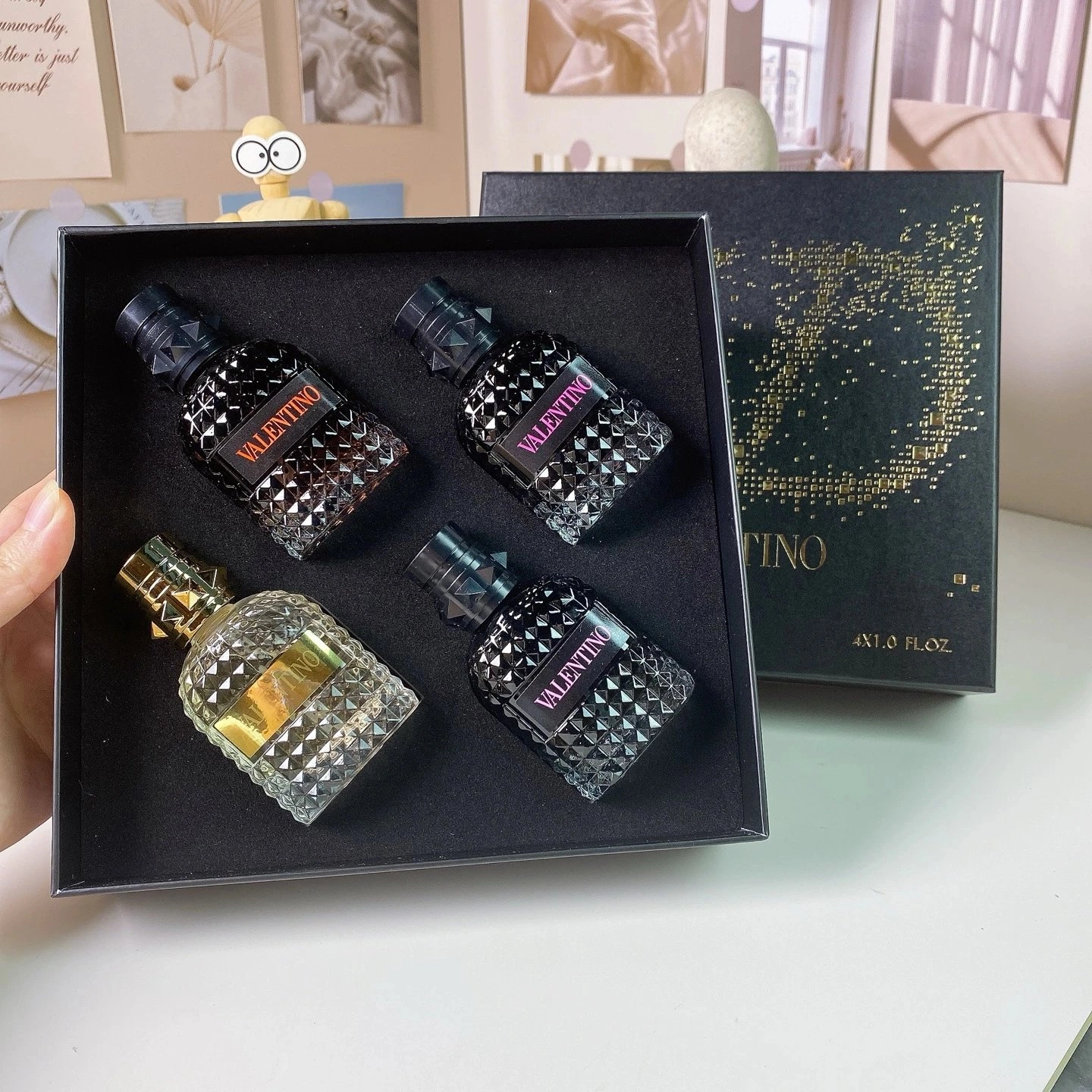 Valentino Rockstud Crystal Mini Perfume Set - 4x1.0 fl oz