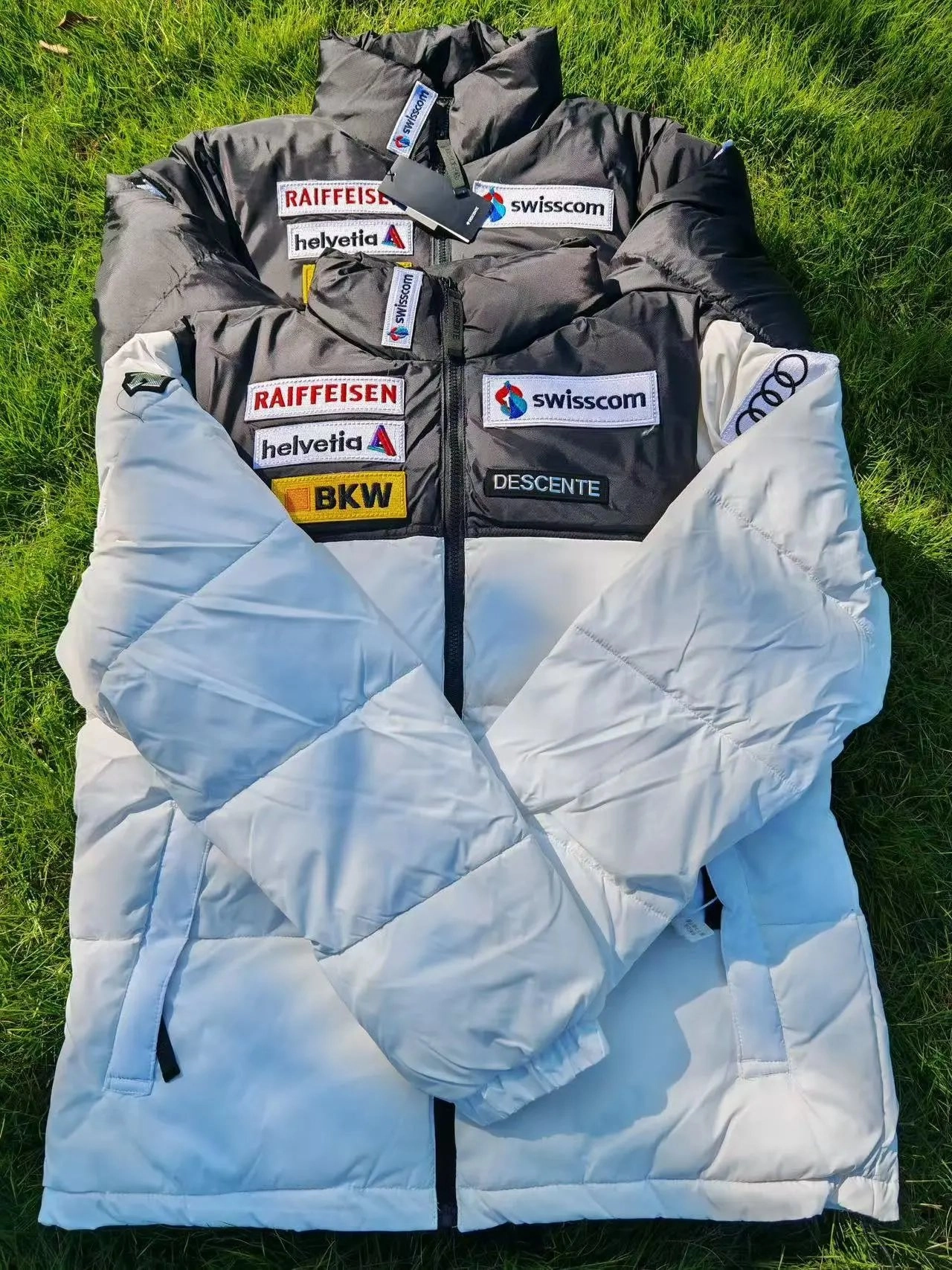 DESCENTE Audi FIS Ski Team Puffer Jacket - White/Black
