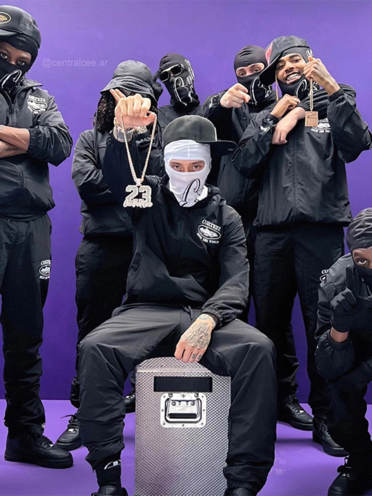 COKIVEZZ Black Windbreaker Jacket with Logo Patch and Hood