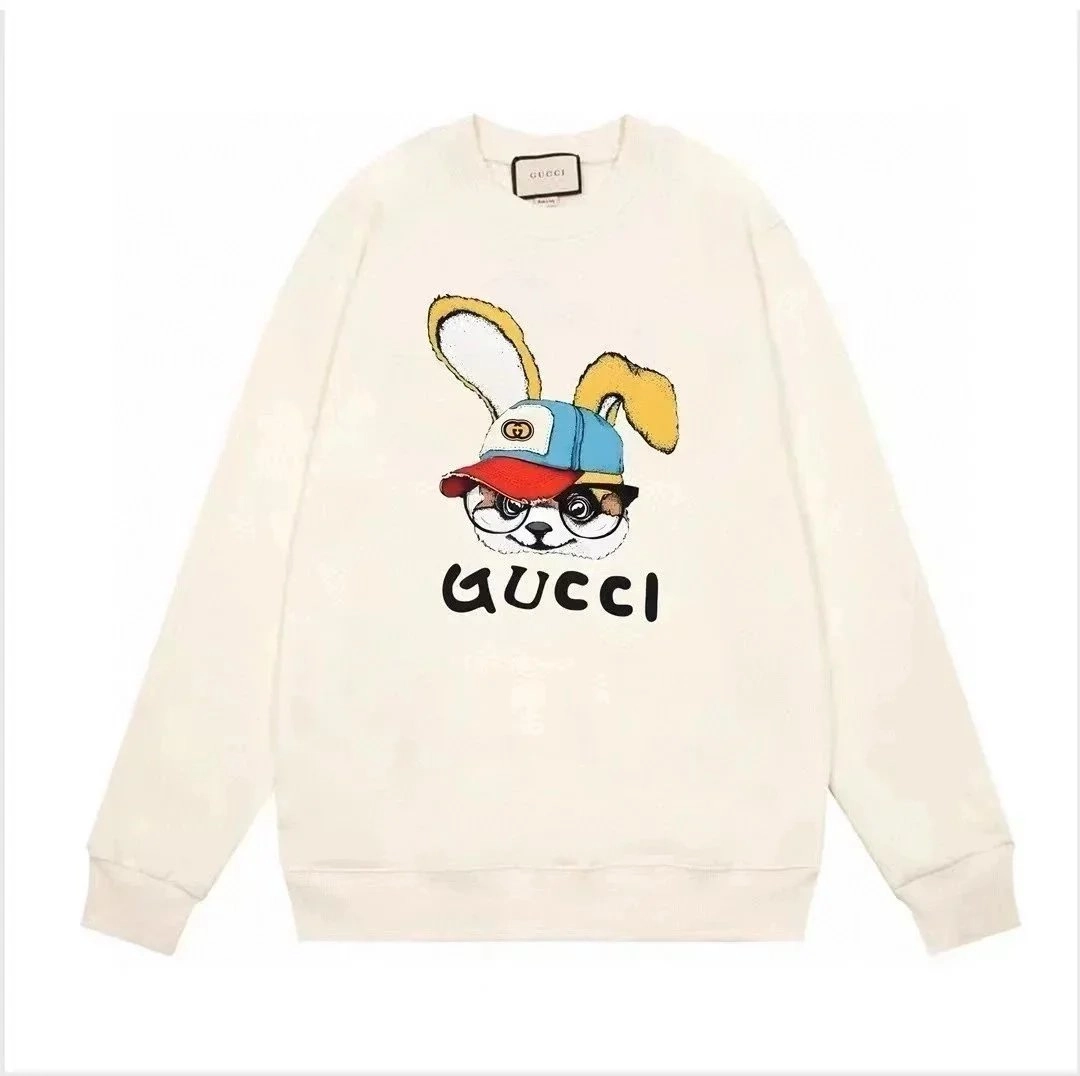 Gucci Rabbit-Print Crewneck Sweatshirt in Cream