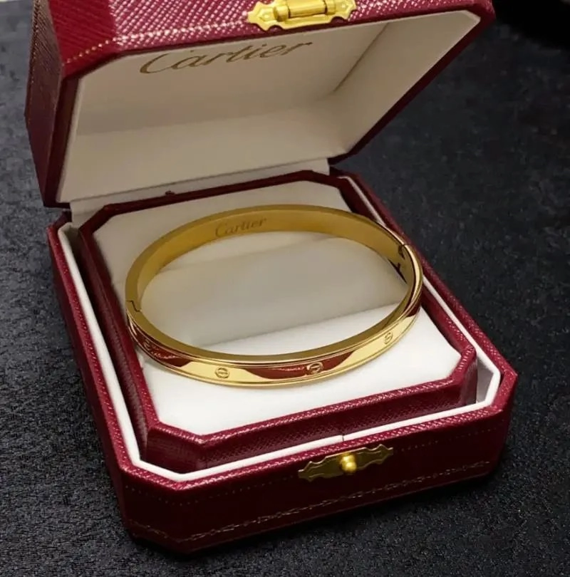Cartier Love Bracelet Yellow Gold Smooth Finish