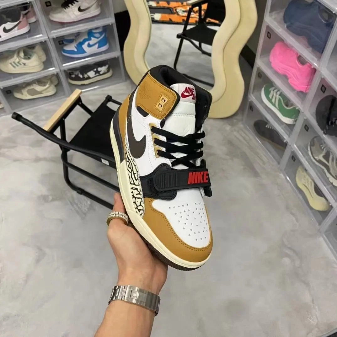 Nike Air Jordan 1 High OG Fragment Design Wheat Elephant Print